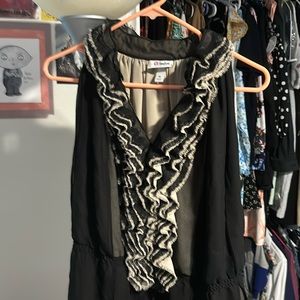 🌺 EUC sleeveless blouse